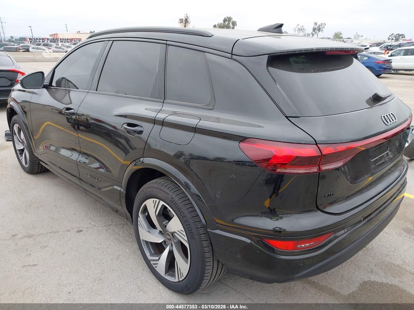 Vin: wa124bgf5sa008458, lot: 45074233, audi q6 e-tron premium plus quattro 20253