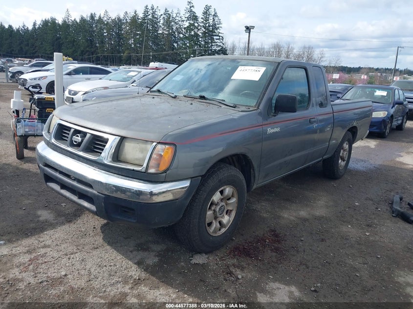 2000 Nissan Frontier Xe