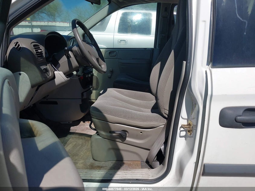 2005 Dodge Caravan Se