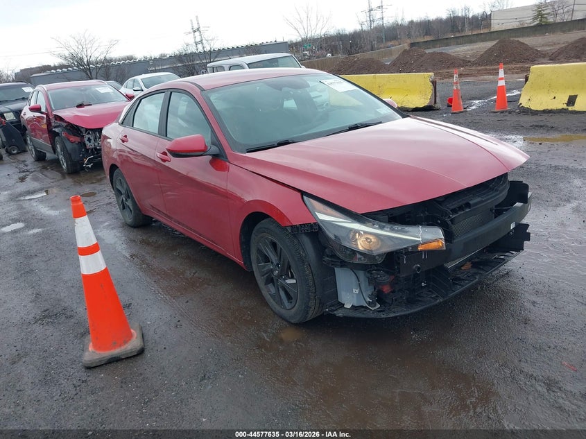 2023 Hyundai Elantra Sel