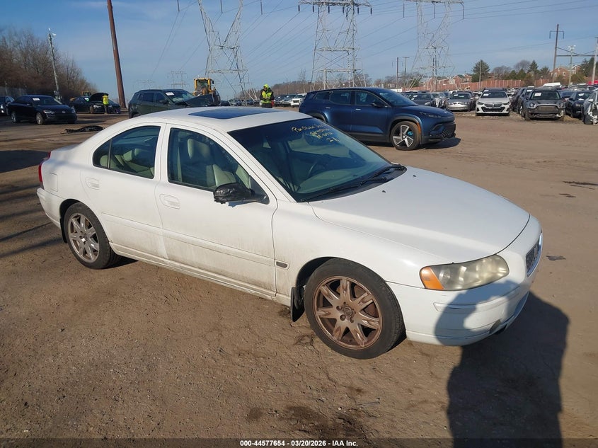 2005 Volvo S60 2.5T VIN: YV1RS592252469132 Lot: 44577654