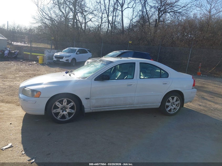 2005 Volvo S60 2.5T VIN: YV1RS592252469132 Lot: 44577654