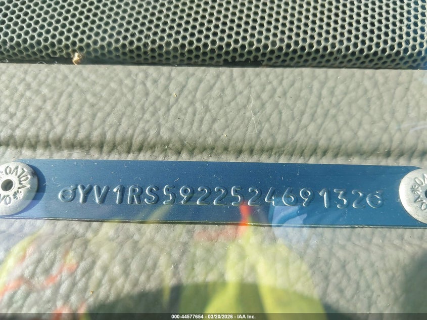 2005 Volvo S60 2.5T VIN: YV1RS592252469132 Lot: 44577654