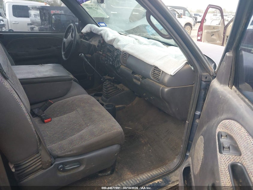 2001 Dodge Ram 2500 St