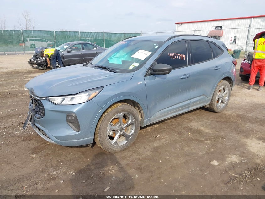 2023 Ford Escape St-Line