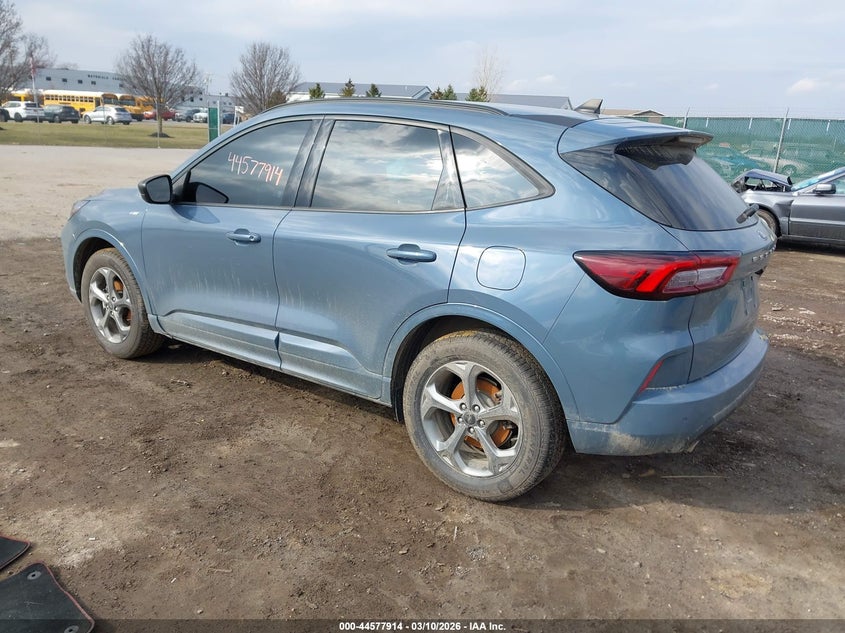 2023 Ford Escape St-Line