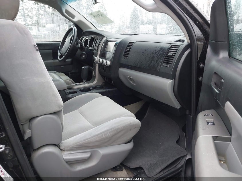 2010 Toyota Sequoia Sr5 4.6L V8