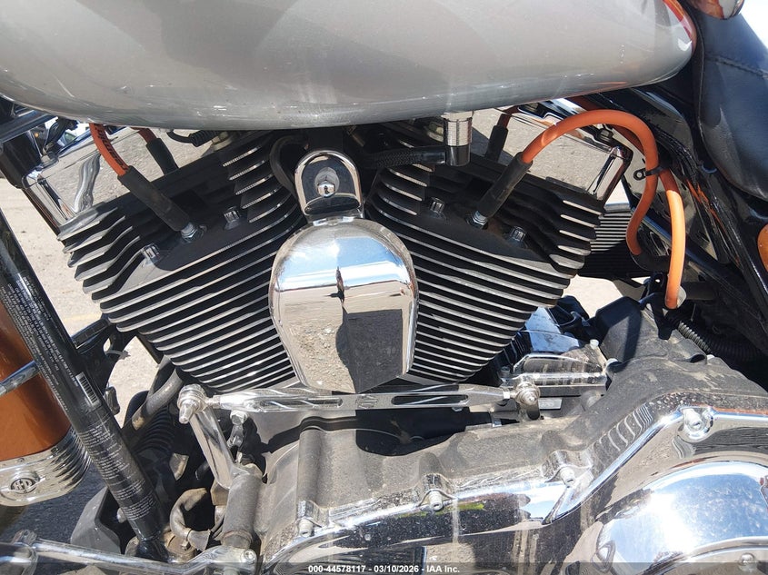 2014 Harley-Davidson Flhr Road King VIN: 1HD1FBM11EB712674 Lot: 44578117