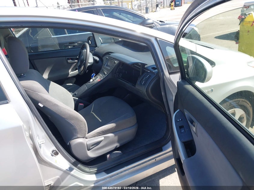 2014 Toyota Prius Three