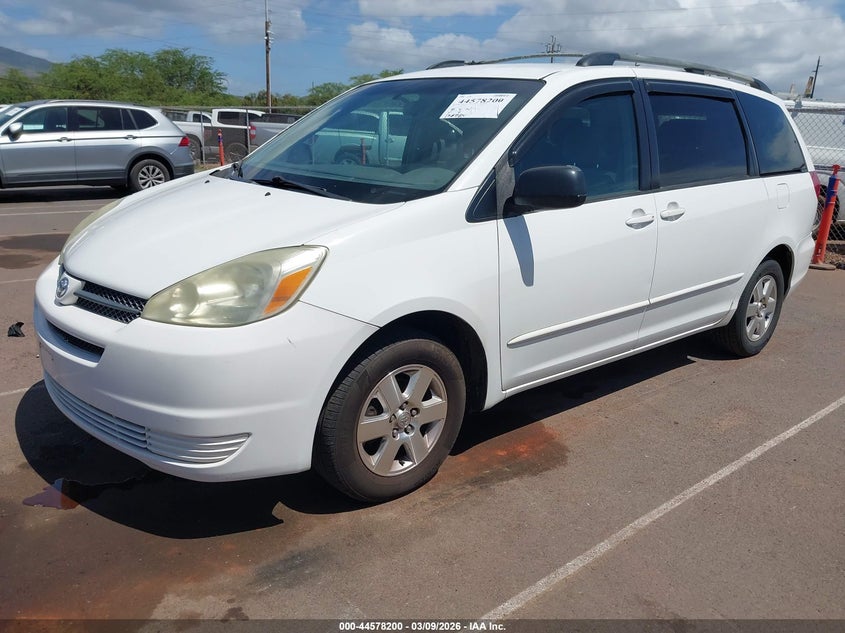 2004 Toyota Sienna Le