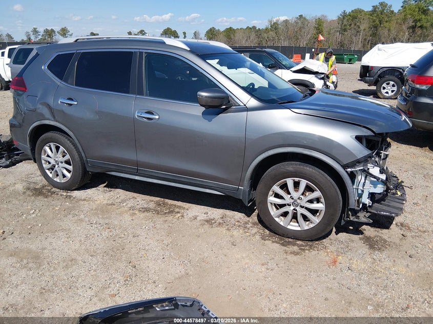 2018 Nissan Rogue Sv