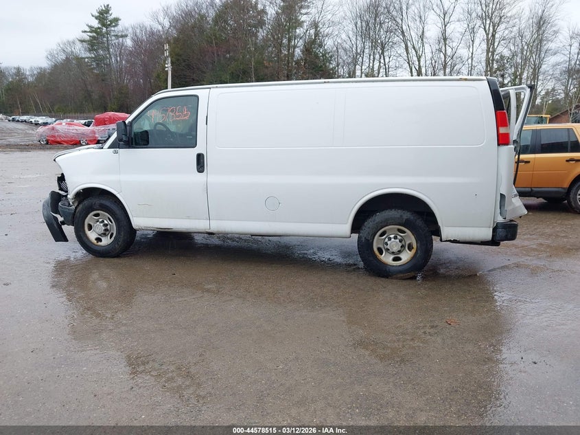 2013 Chevrolet Express 2500 Work Van
