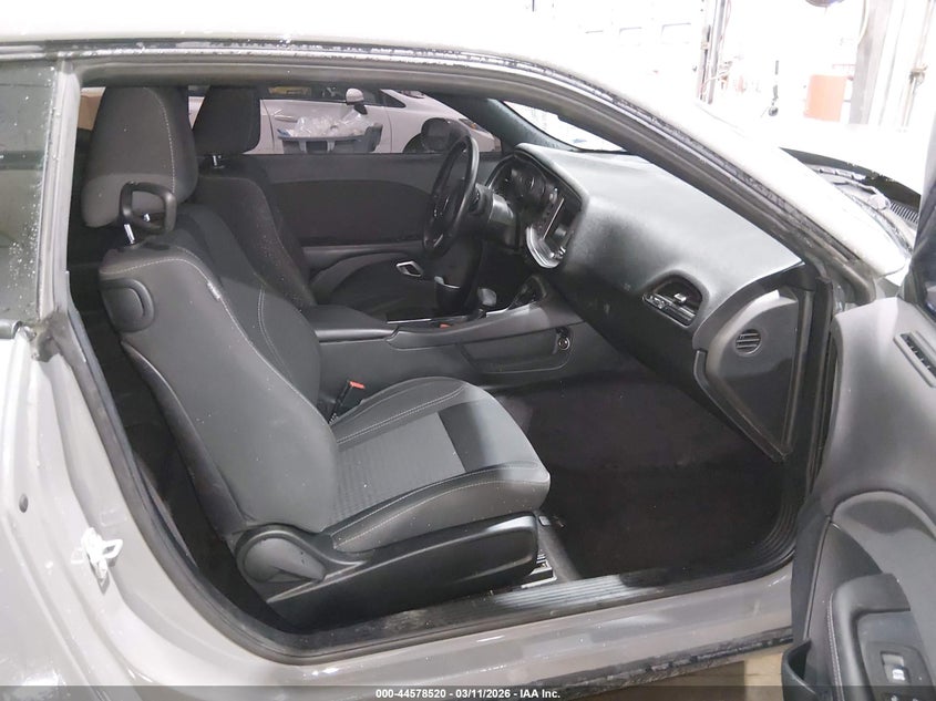 2018 Dodge Challenger Sxt