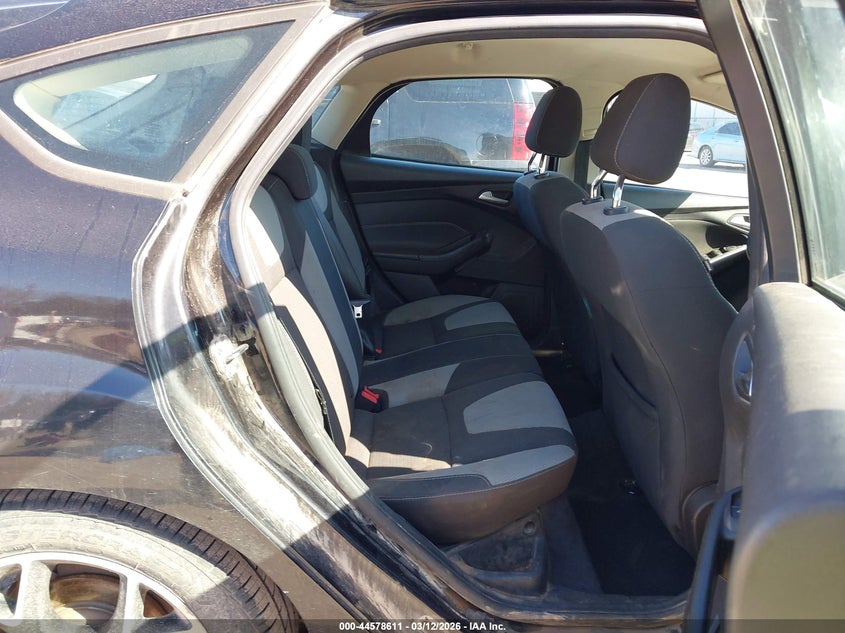 2012 Ford Focus 2.0 Se black Lot 111044578611 Vin 1FAHP3K22CL343058