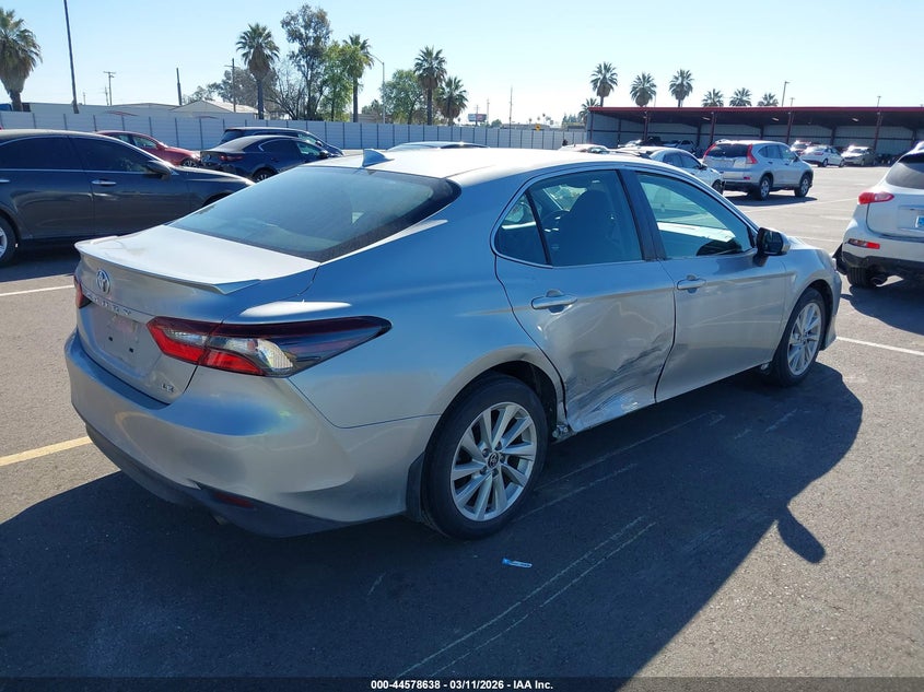 2021 Toyota Camry Le