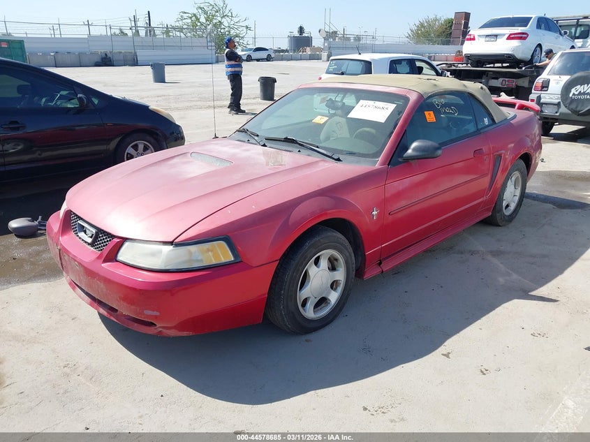 2000 Ford Mustang