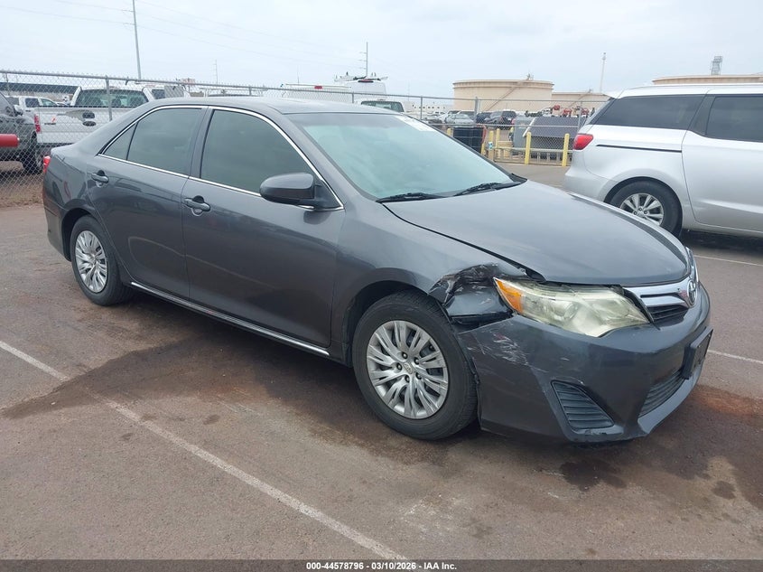2013 Toyota Camry Le