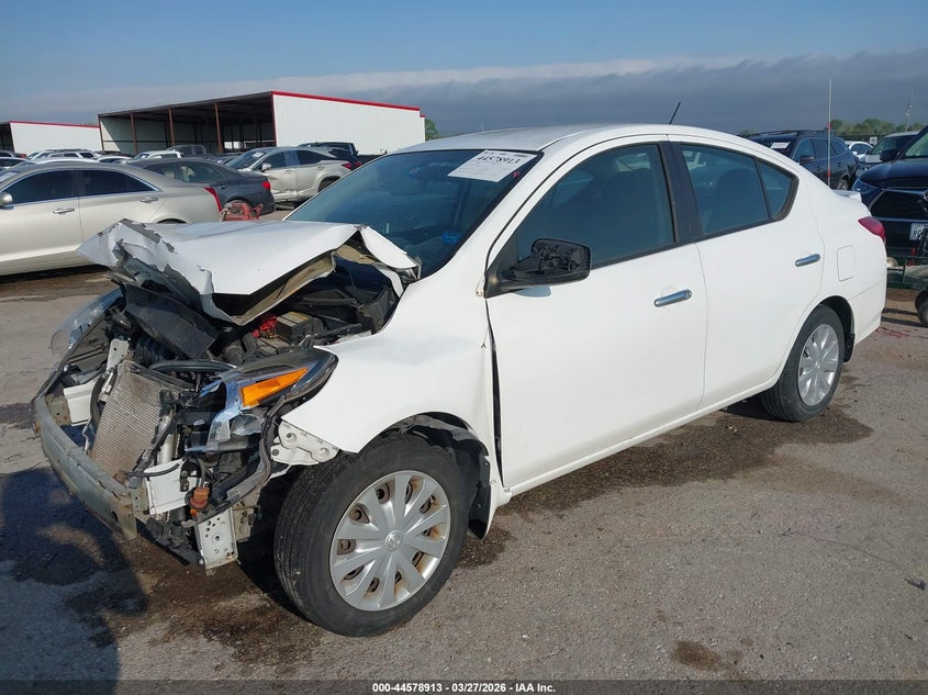 3N1CN7AP5FL944913 2015 Nissan Versa 1.6 Sv photo 1