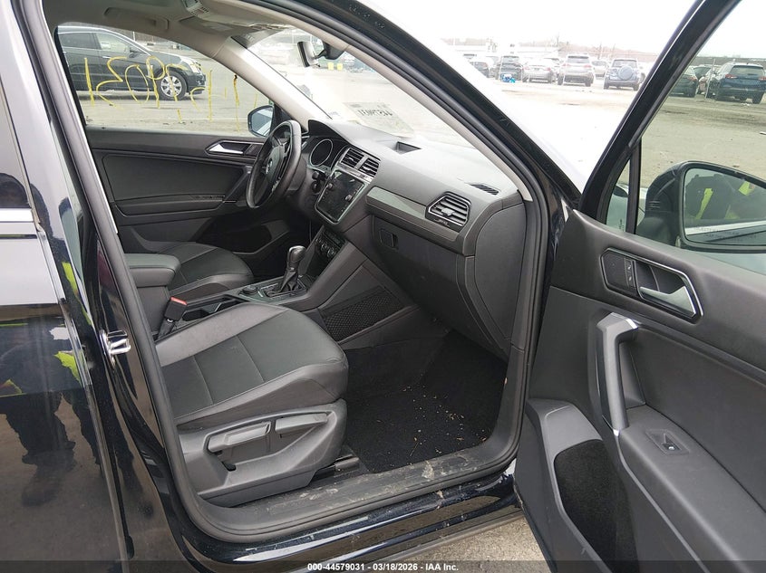 2018 Volkswagen Tiguan 2.0T Se/2.0T Sel