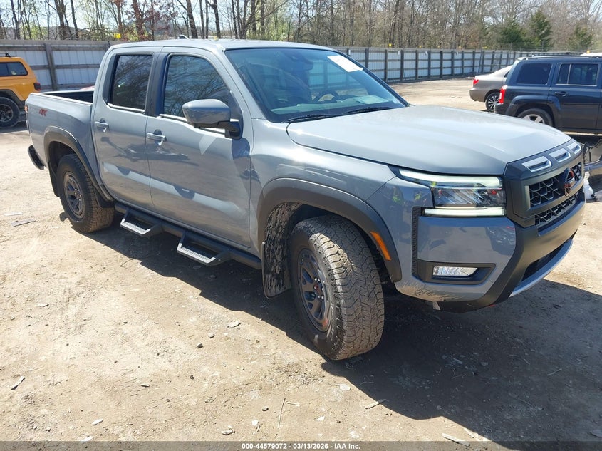2025 Nissan Frontier Pro-4X 4X4