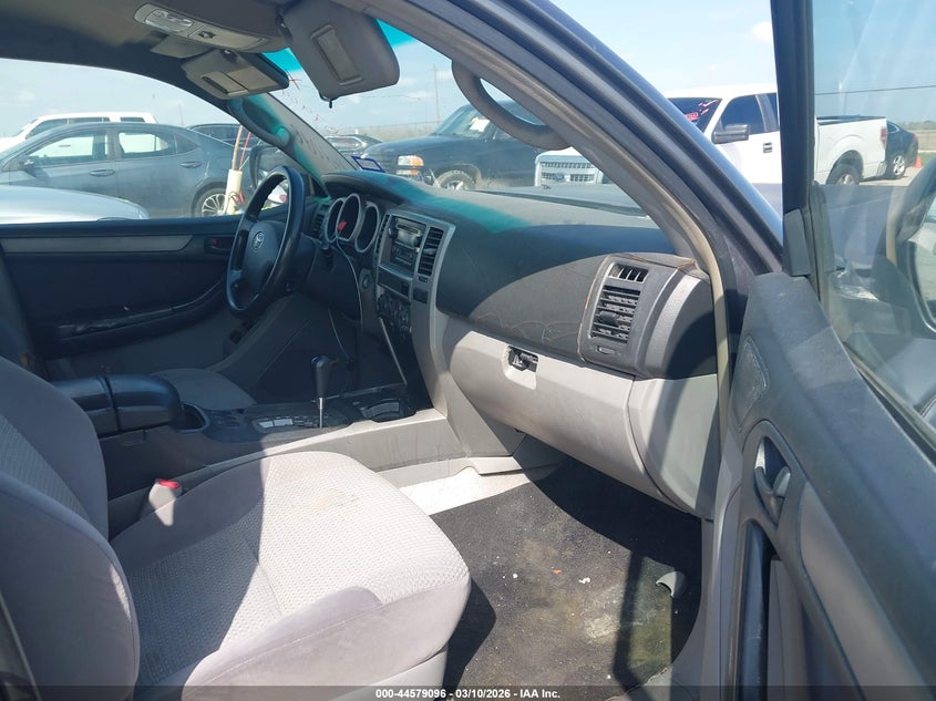 2004 Toyota 4Runner Sr5 V6