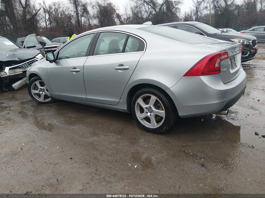 2013 Volvo S60 T5/T5 Platinum/T5 Premier/T5 Premier Plus