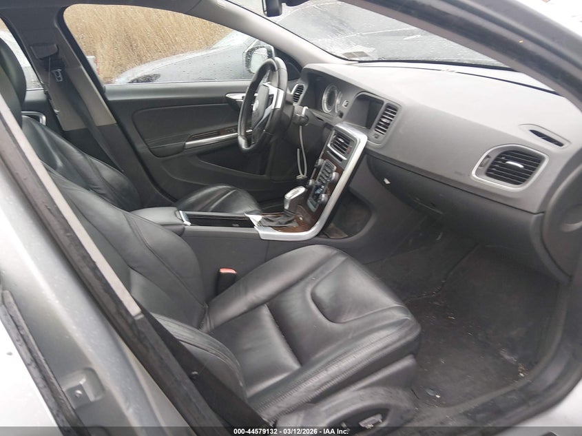 2013 Volvo S60 T5/T5 Platinum/T5 Premier/T5 Premier Plus