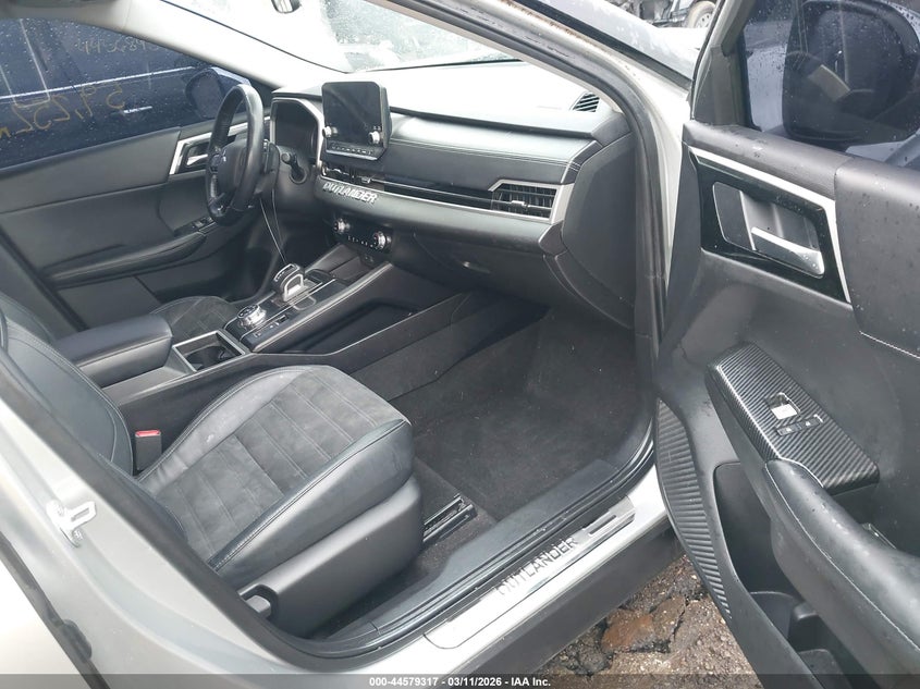 2022 Mitsubishi Outlander Black Edition S-Awc/Se 2.5 S-Awc/Se Launch Edition S-Awc