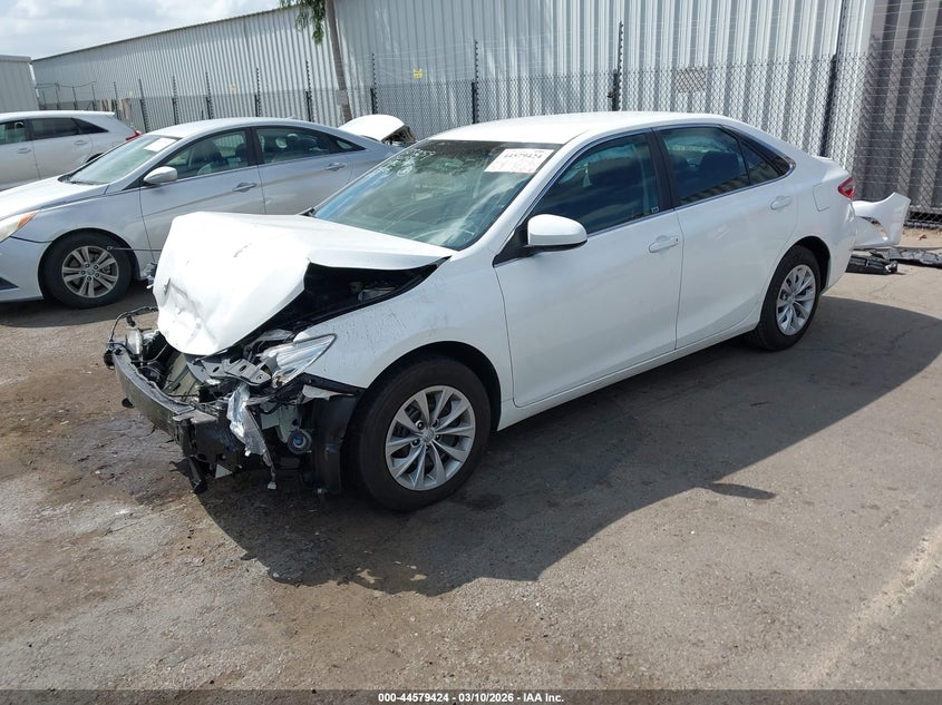 2015 Toyota Camry Le