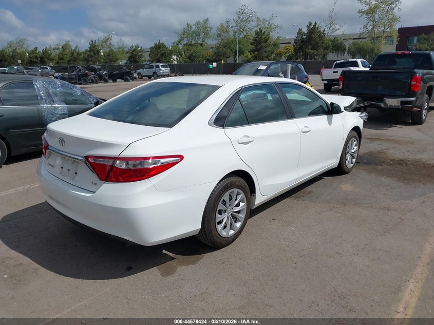 2015 Toyota Camry Le
