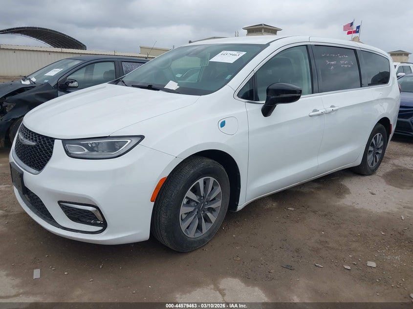 2024 Chrysler Pacifica Hybrid Select