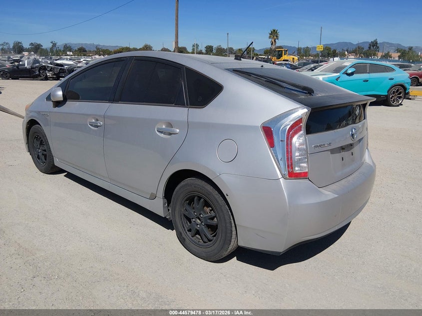 Vin: jtdkn3du2d5654497, lot: 45076358, toyota prius two 20133
