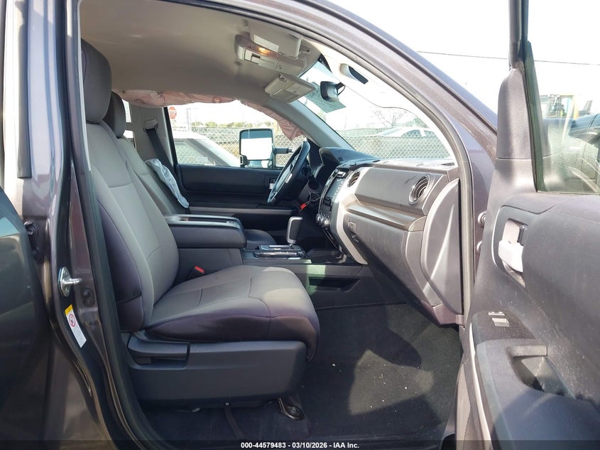 2018 Toyota Tundra Sr5 5.7L V8