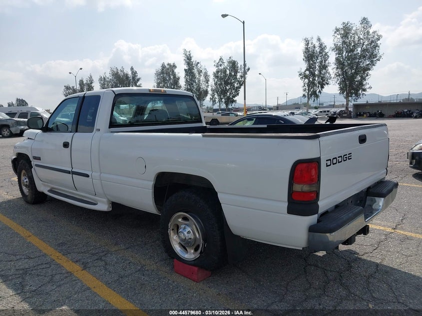 2001 Dodge Ram 2500 St
