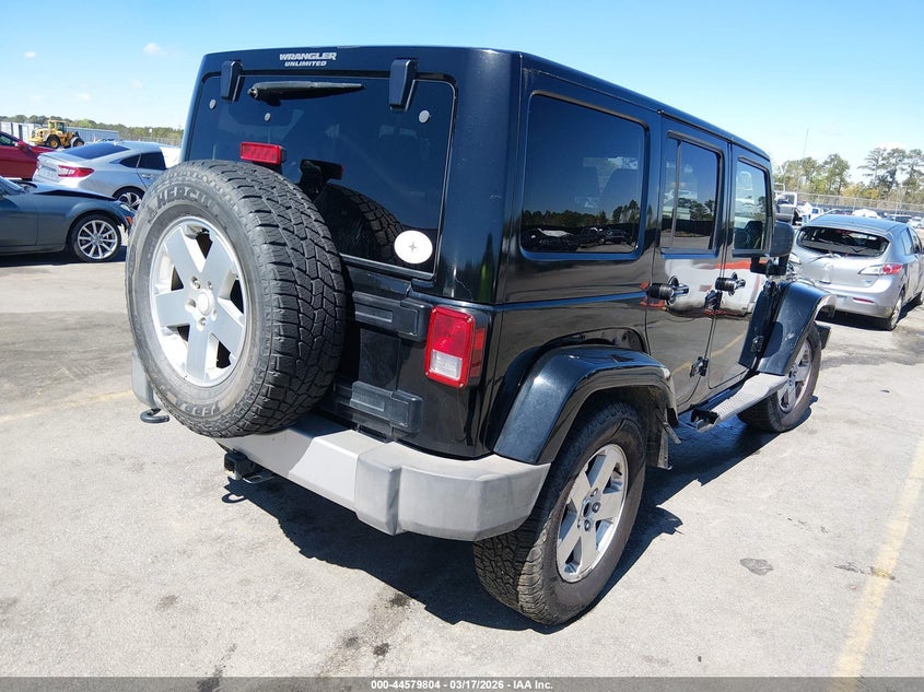 2011 Jeep Wrangler Unlimited Sahara