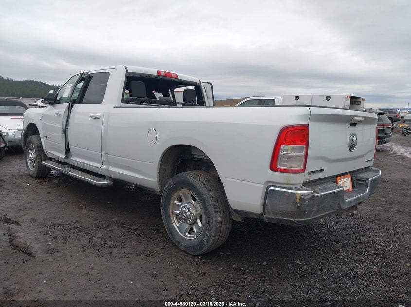 2022 Ram 3500 Big Horn 4X4 8' Box