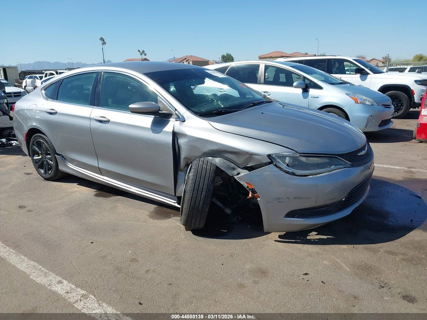 2016 Chrysler 200 Limited