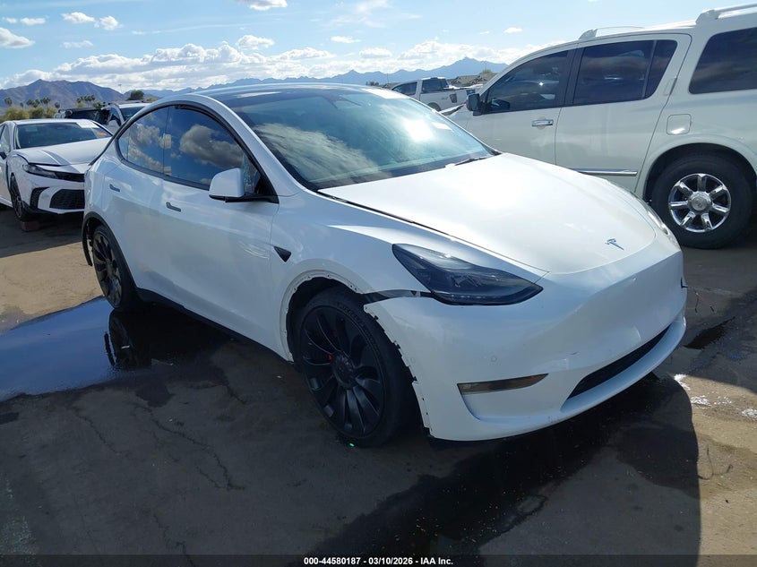2022 Tesla Model Y Performance Dual Motor All-Wheel Drive