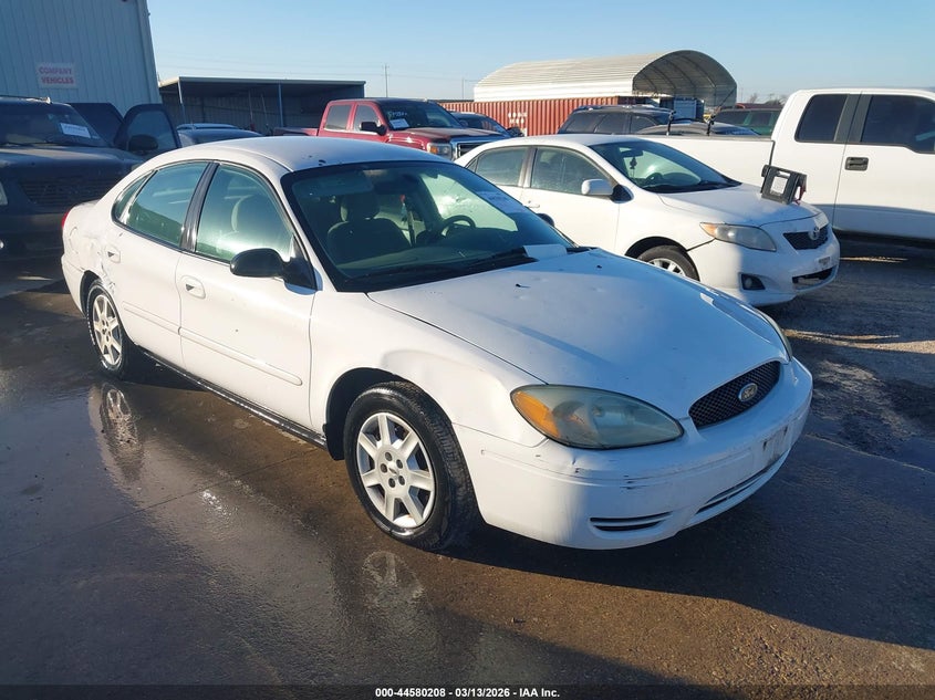 2005 Ford Taurus Se
