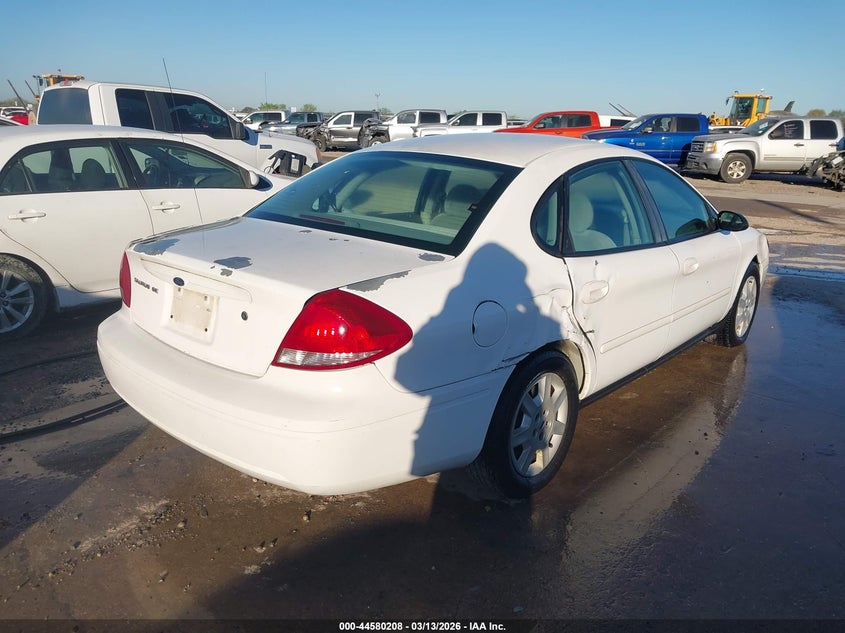 2005 Ford Taurus Se