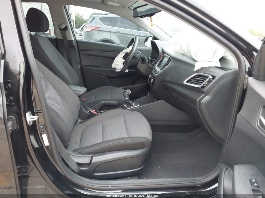 2022 Hyundai Accent Limited