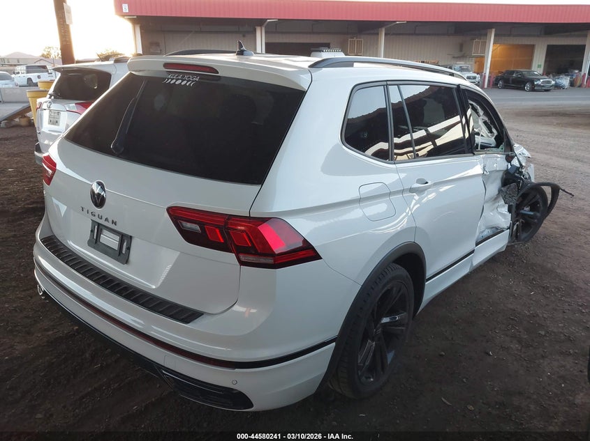 2023 Volkswagen Tiguan 2.0T Se R-Line Black