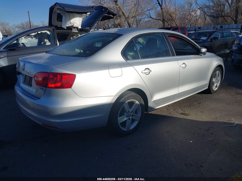 2013 Volkswagen Jetta 2.0L Tdi