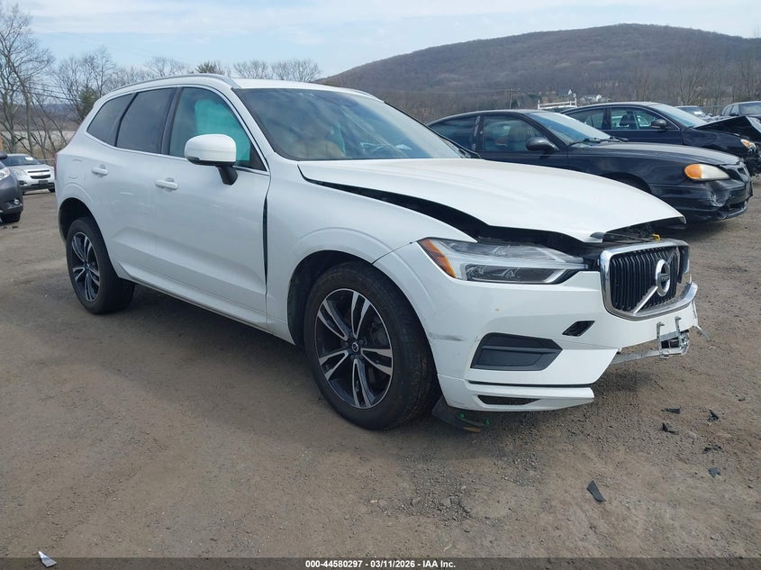 2020 VOLVO XC60 T6 MOMENTUM