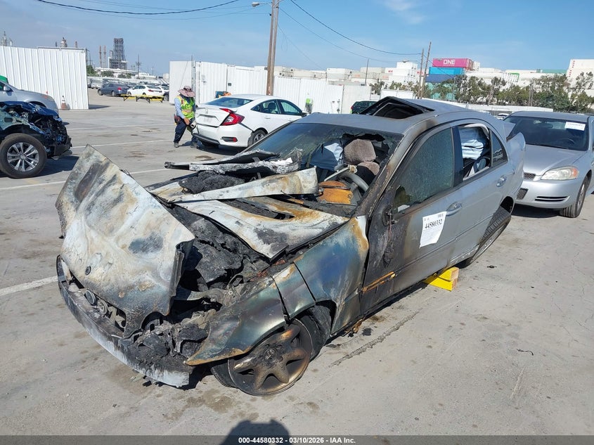 2003 Mercedes-Benz C 240