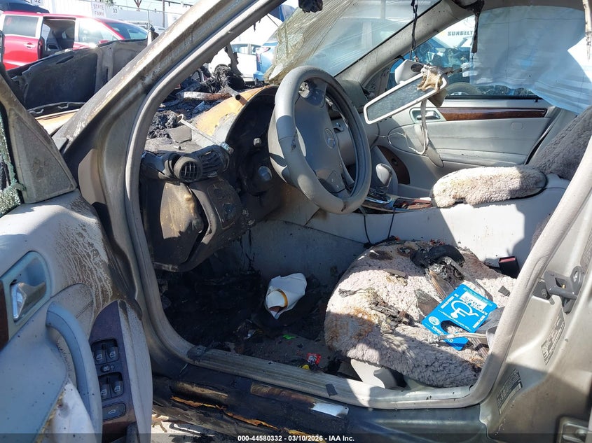 2003 Mercedes-Benz C 240