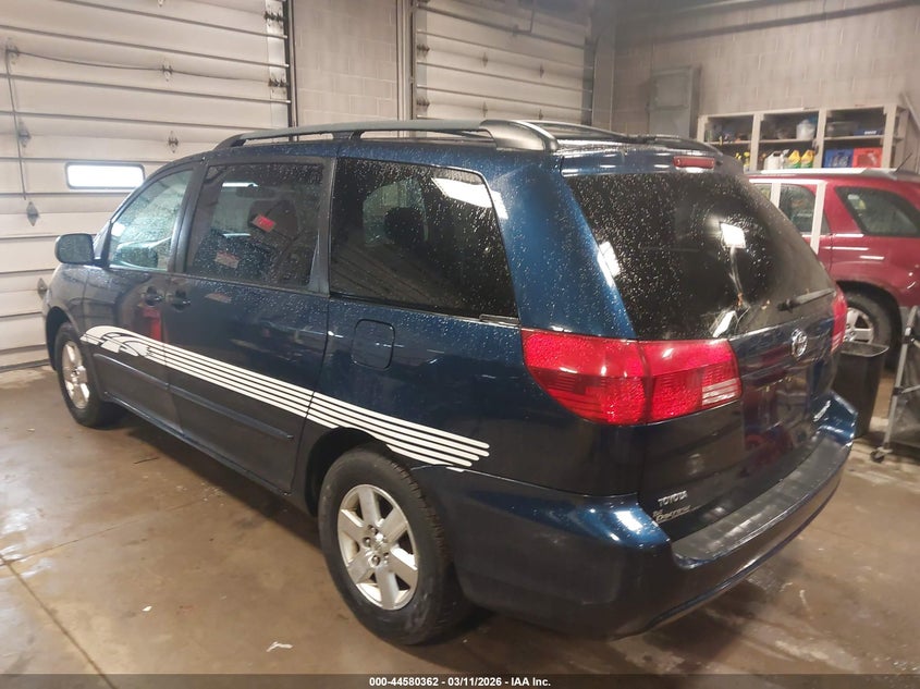 2004 Toyota Sienna Le