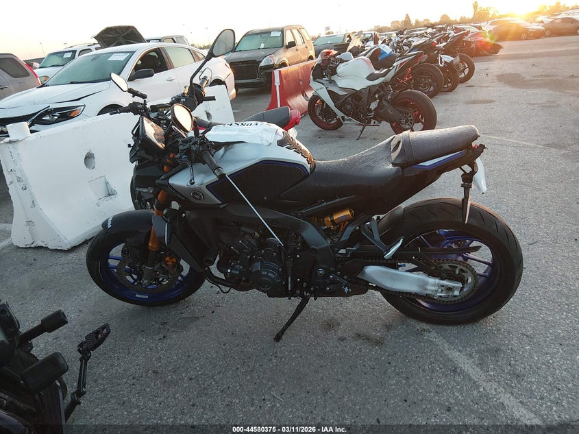 2025 Yamaha Mt09 Sp VIN: JYARN95Y1SA000447 Lot: 44580375