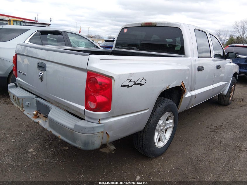 2006 Dodge Dakota St