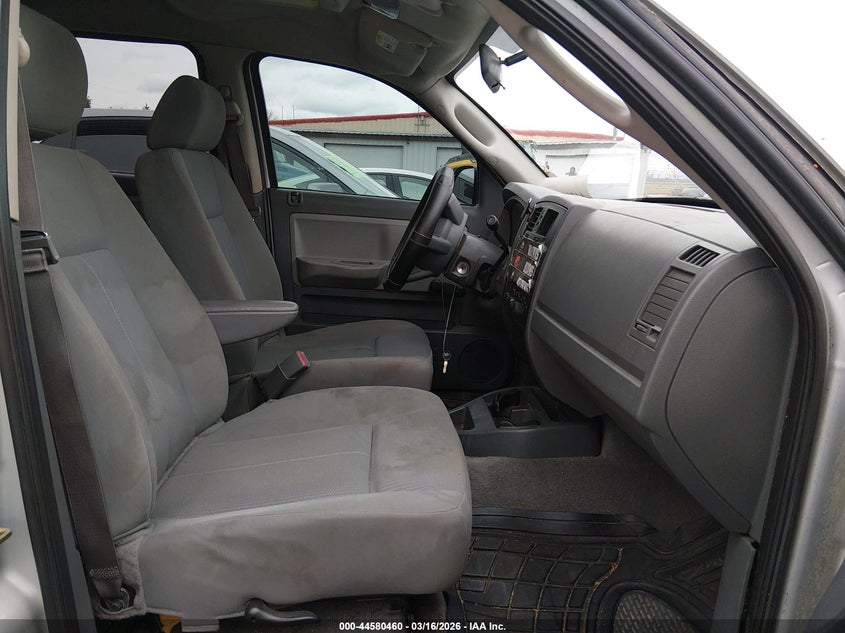 2006 Dodge Dakota St